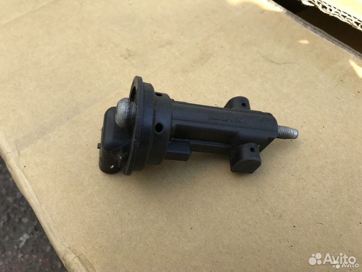 Датчик положения распредвала Dodge Challenger