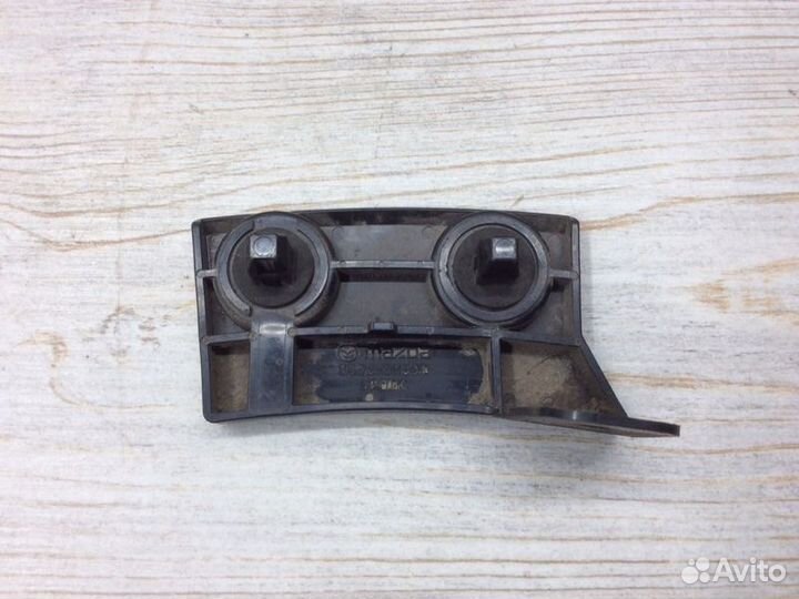 Кронштейн (сопут. товар) задний правый Mazda Cx 5