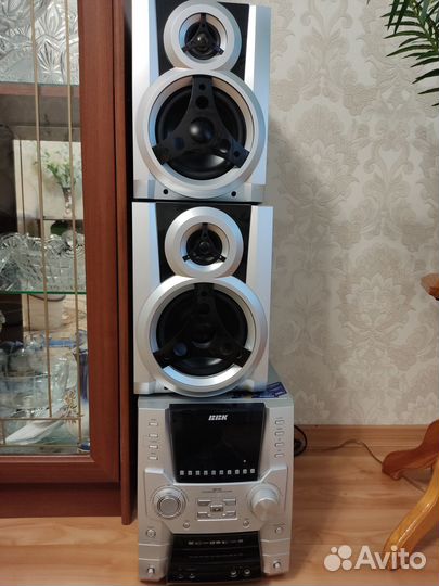 Музыкальный центр с караоке