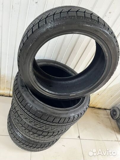 Bridgestone Blizzak VRX 235/40 R18 и 255/35 R18 91S