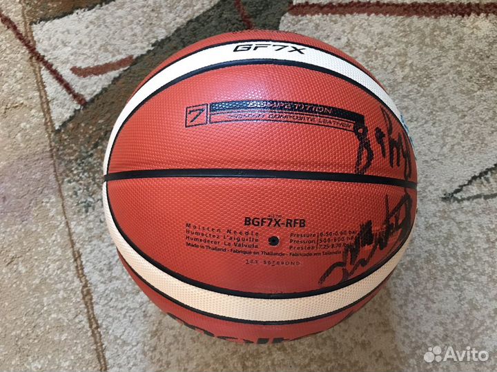 Баскетбольный мяч