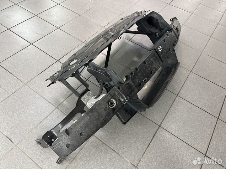 Телевизор швеллер передний BMW E60 E61