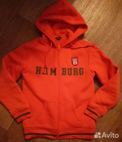 Толстовка с капюшоном и худи с карманом