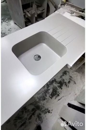 Столешница из акрилового/искуственного камня