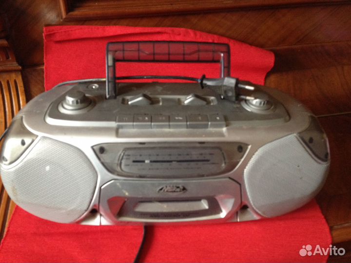Магнитола, радио, муз. центр б/у