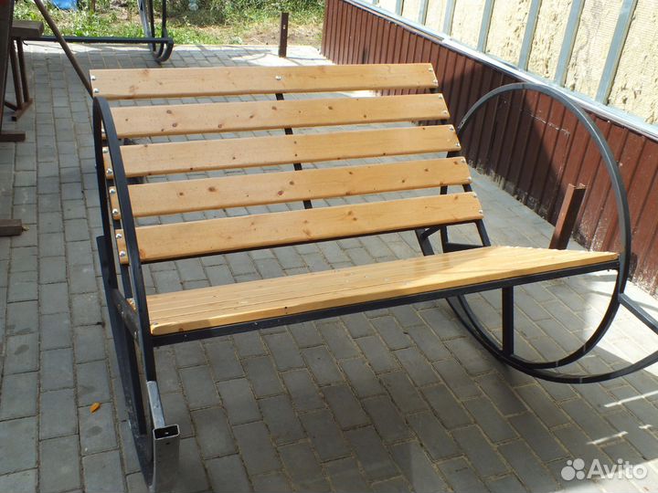 Садовые качели