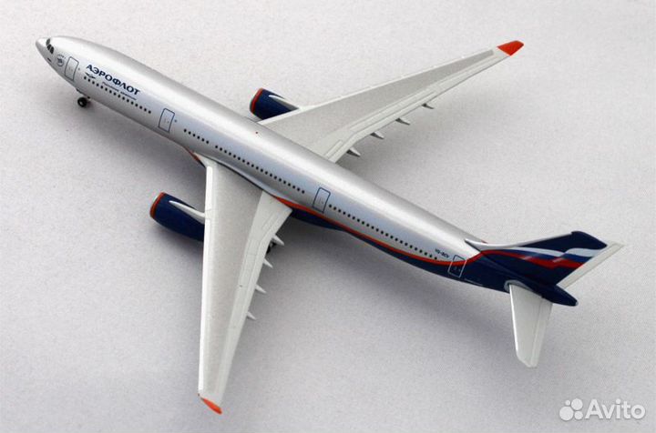 Модель самолета 1/500 Airbus A330-300 Аэрофлот