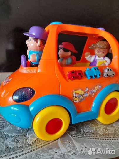 Музыкальные игрушки: телефон, машинка и др