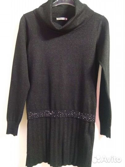 Свитера 42-44,два 300,отправлю