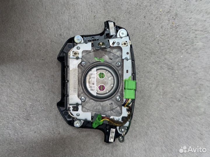 Подушка безопасности volvo s 80