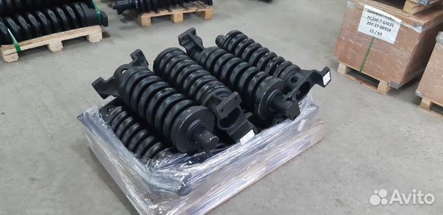 Натяжитель на JCB 200 (короткая вилка)