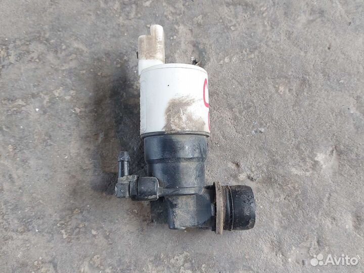 Моторчик омывателя Citroen C4 13 год седан