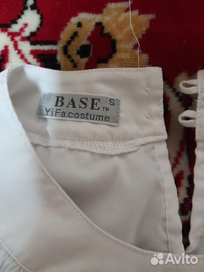 Рубашки белые