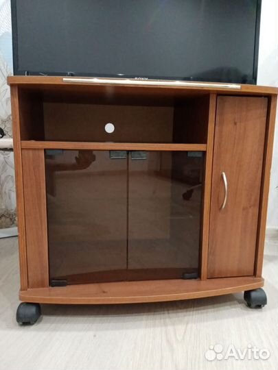 Тумба под телевизор