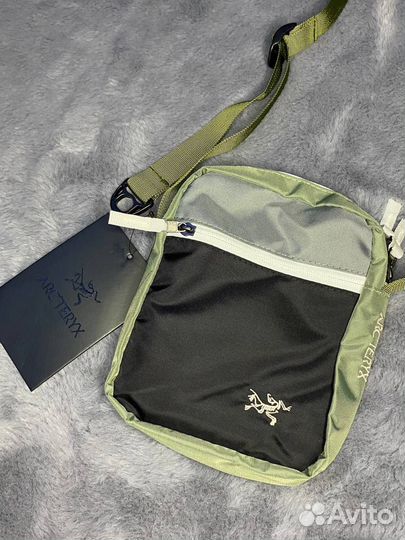 Сумка через плечо arcteryx
