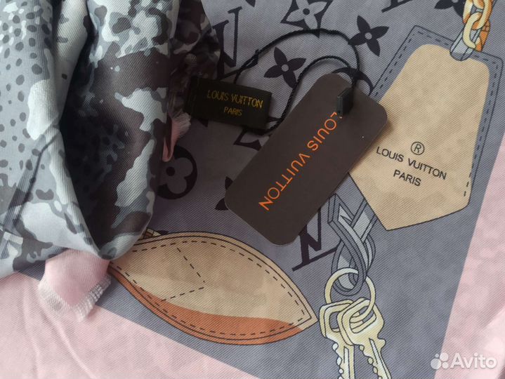 Платок Шелковый Louis Vuitton двусторонний новый