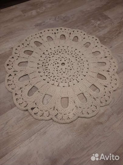 Вязанные коврики крючком