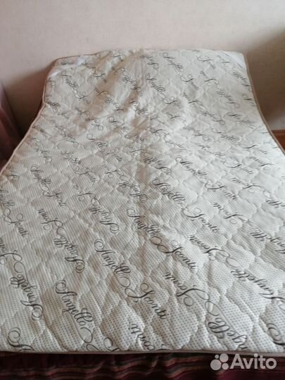 Наматрасник из шерсти ламы