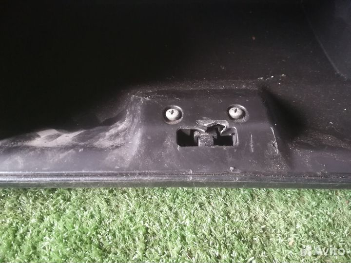 Бардачок Митсубиси Ланцер9