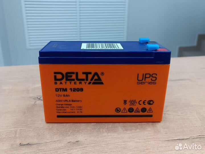 APC Back-UPS 400I + новая батарея