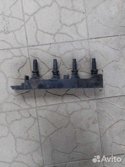 Катушка зажигания Peugeot 607. 2.2