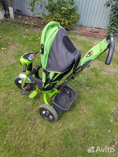 Трехколесный велосипед