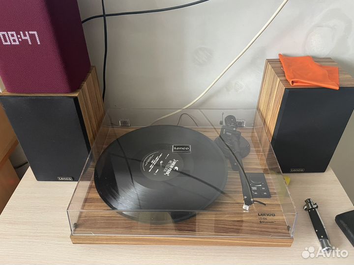 Проигрыватель винила lenco LS-500 (v2)
