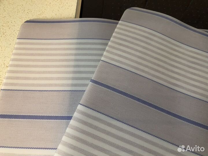 Две сервировочные салфетки