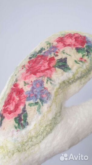 Шапка женская и варежки (шерсть 100)