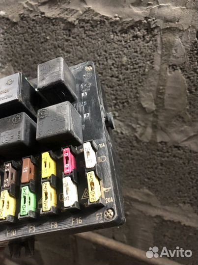 Блок монтажный с предохранителями ваз 2110