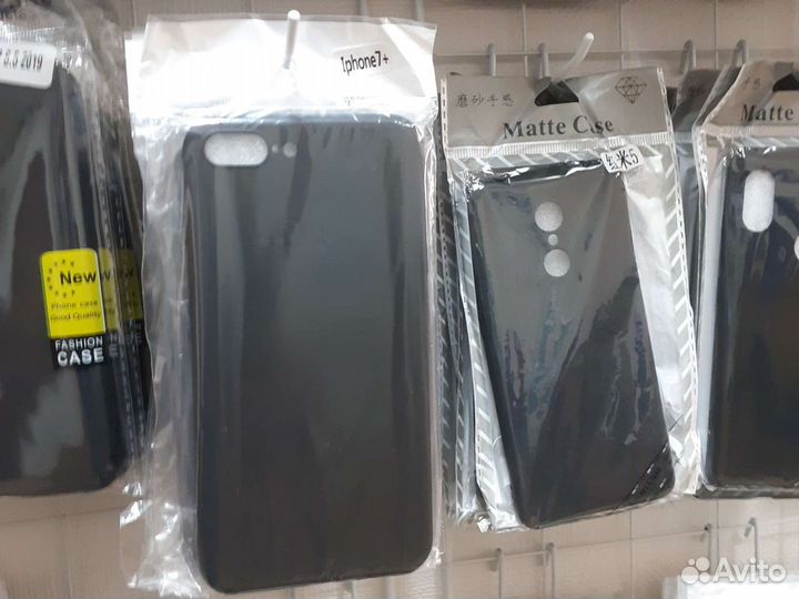 Чехлы-Накладки на iPhone