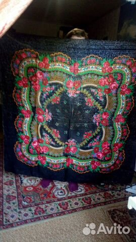 Шаль и платок головной