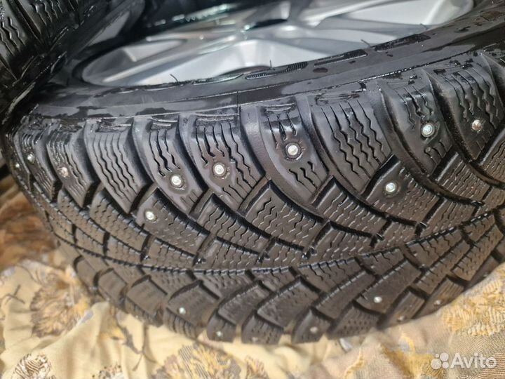 Bfgoodrich G-Force Stud 205/55 R16