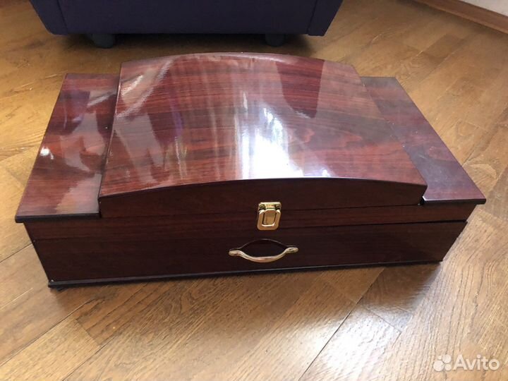 Шкатулка для украшенийя. Винтаж