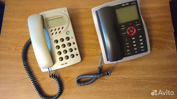 Телефоны стационарные Alcatel и Texet