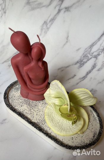 Свеча Объятия - ручной работы