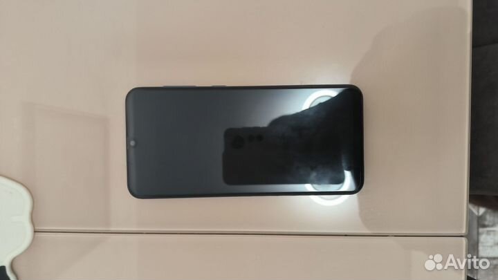 Samsung Galaxy A50, 4/64 ГБ