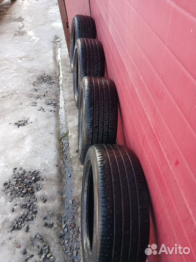 Roadstone N'Fera RU5 235/55 R19