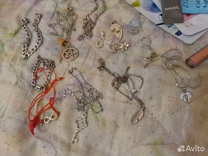 Косметика и украшения