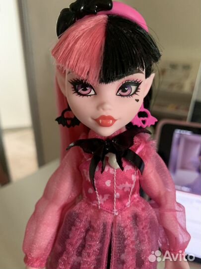 Кукла монстр хай дракулаура базовая g3 2022