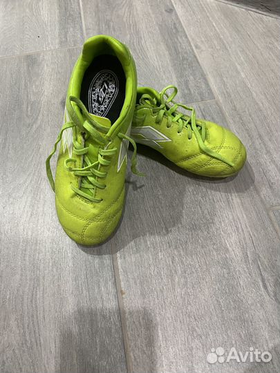 Бутсы футбольные сороконожки