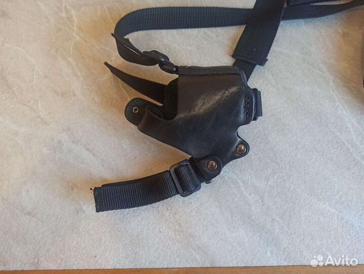 Кожаная кобура для Осы
