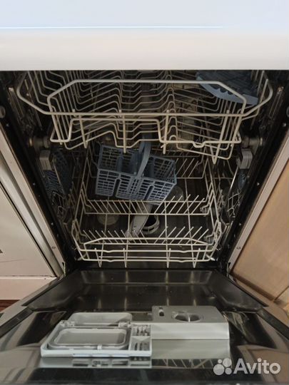 Посудомоечная машина indesit