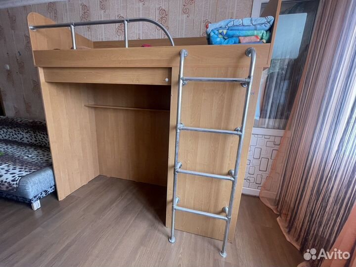 Продам кровать