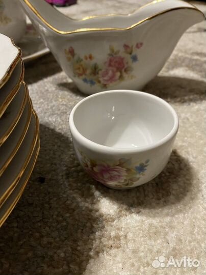 Набор столовой посуды новый