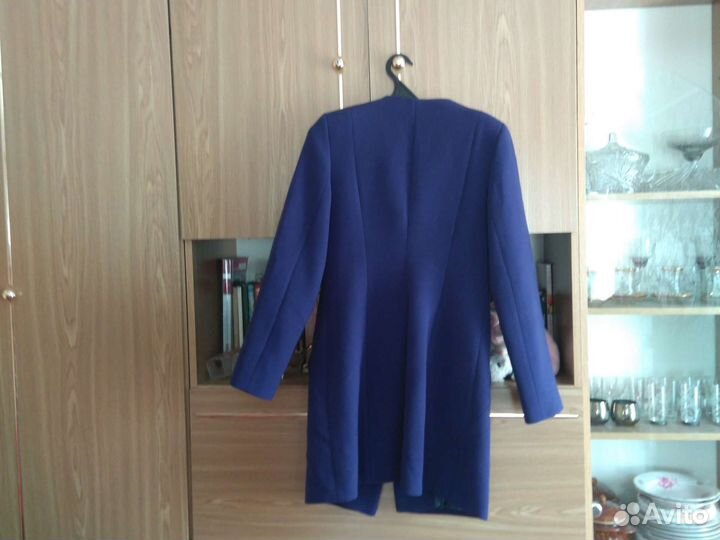 Пальто демисезонное, р.48