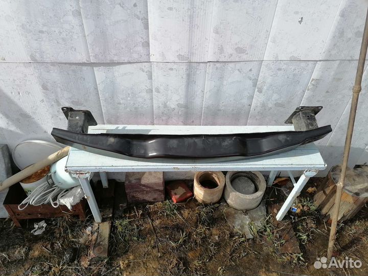 Усилитель заднего бампера tiguan