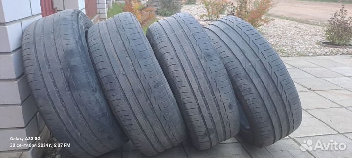 Bridgestone Turanza T001 215/55 R17 94W