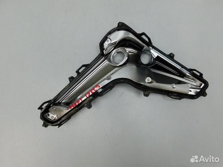 Фара противотуманная левая Lexus LX570