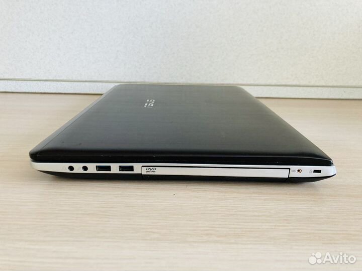 Asus i3 3110M/8GB/500GB/GT635M 2GB/17.3”